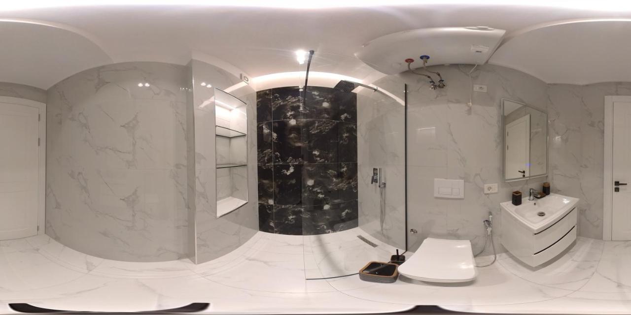 Am Luxury Apartment Tirana Extérieur photo