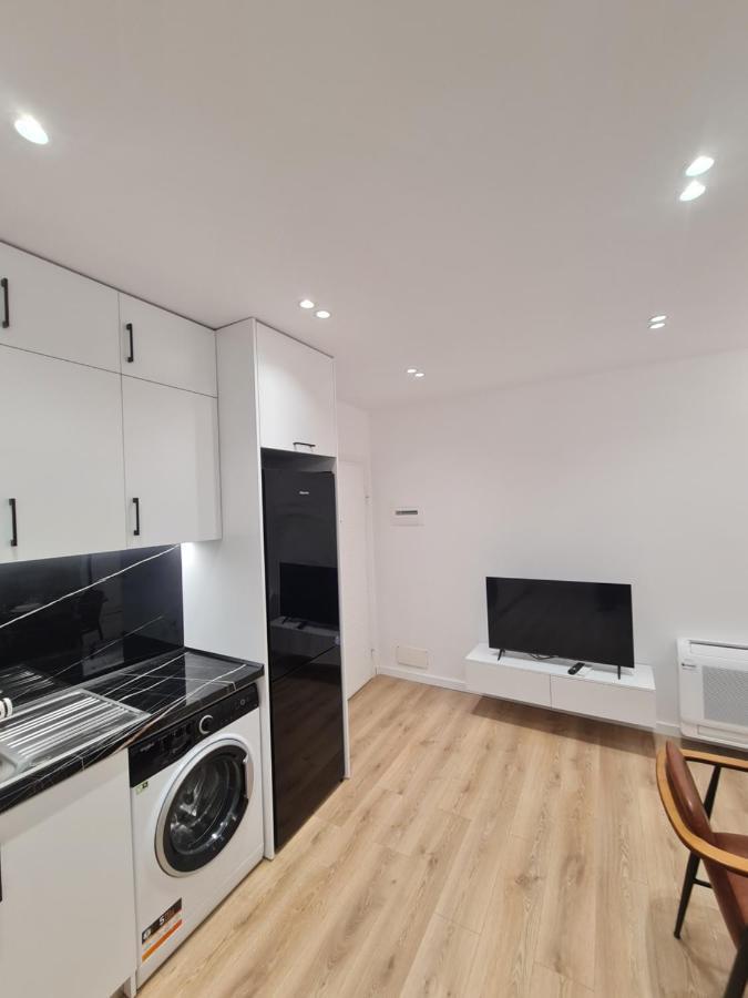 Am Luxury Apartment Tirana Extérieur photo