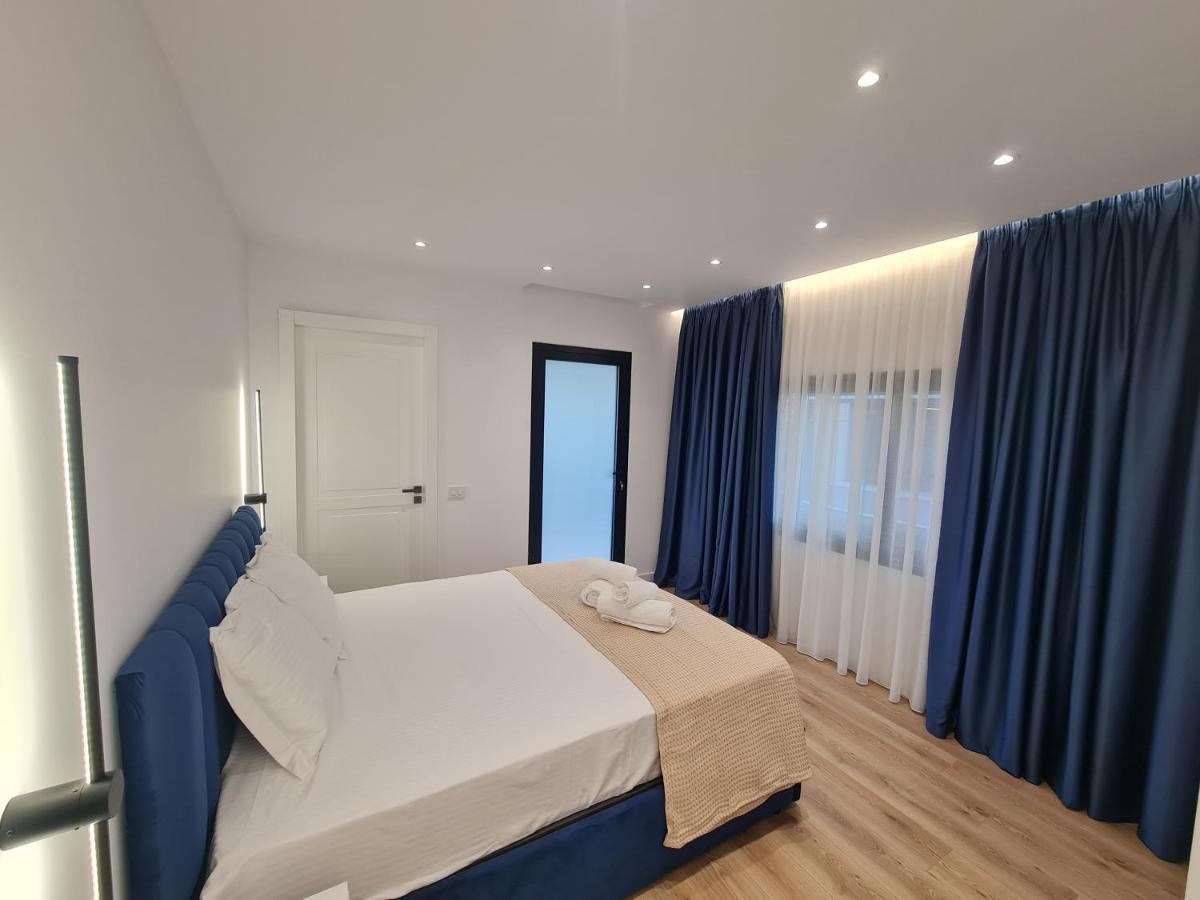 Am Luxury Apartment Tirana Extérieur photo